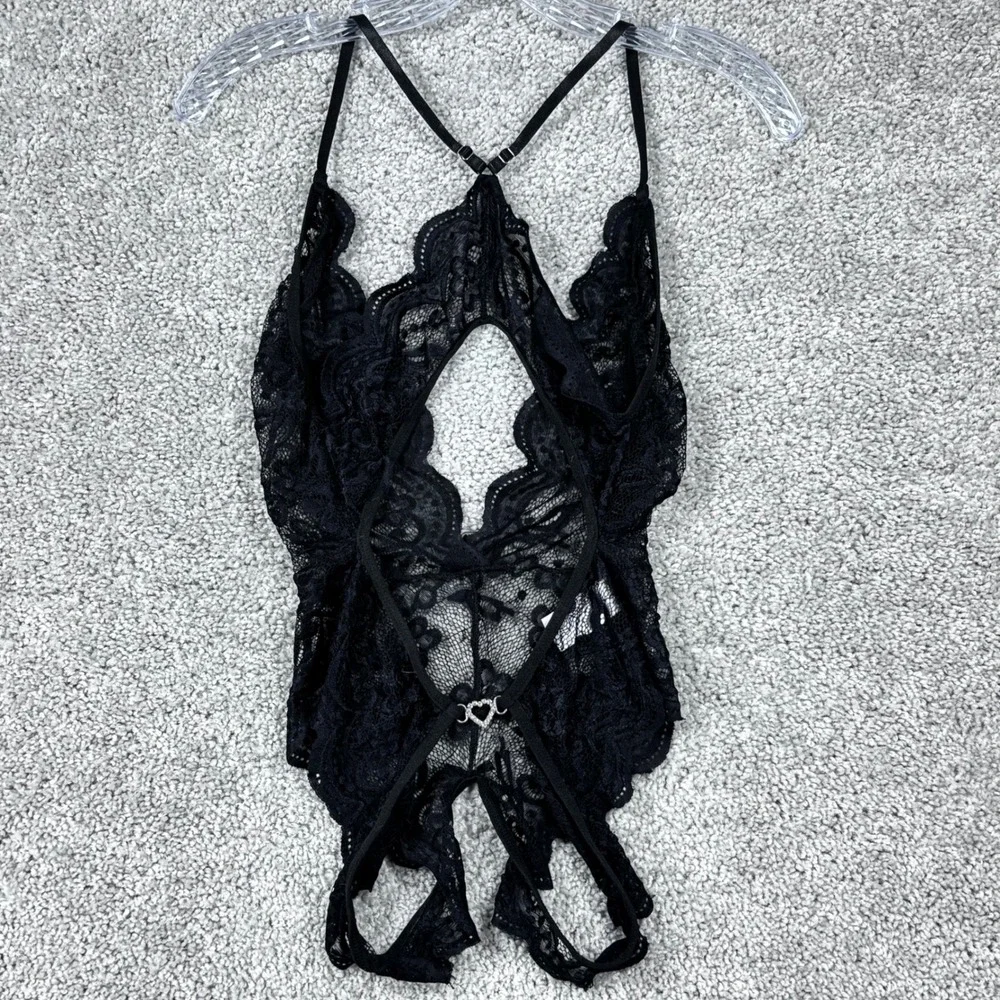 Black Floral Lace Teddy Bodysuit Rhinestone Heart Bow Detail Medium Womens - Picture 4 of 9